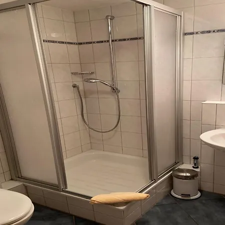 In Mit Balkon 公寓 *